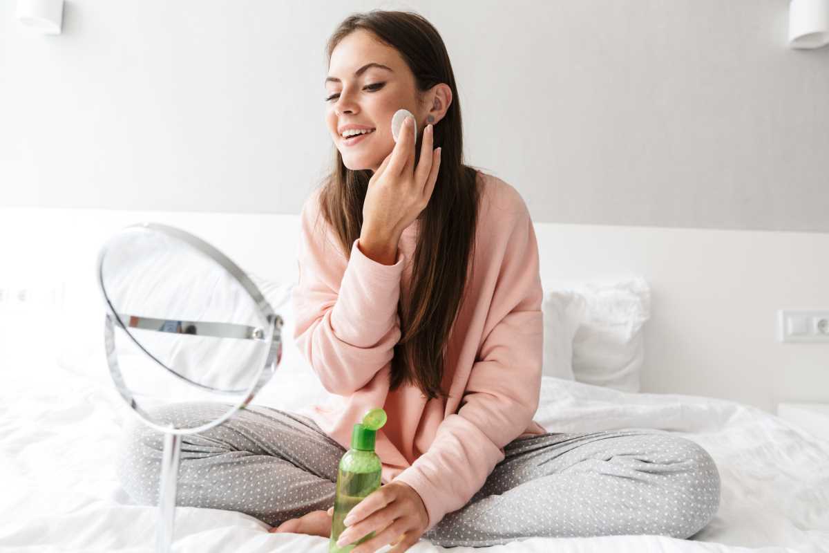 An Easy Skincare Routine for Sensitive Acne-Prone Skin